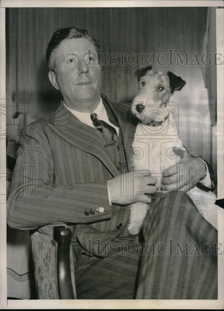 1936 Frazier Hunt, Writer for Scripps Howard Newspapers with Dog - Historic Images