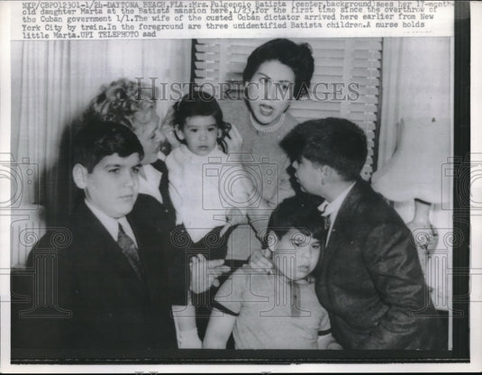 1959 Press Photo Daytona Beach, Fla. Mrs F Batista & kids, wife of ousted Cuban-Historic Images