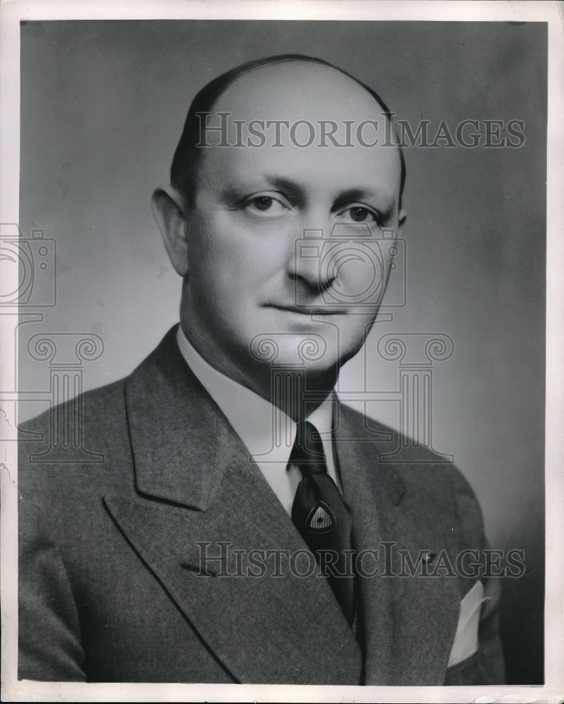 Press Photo Mr John H. Howard, Chrysler Corp. director of mkgt - Historic Images