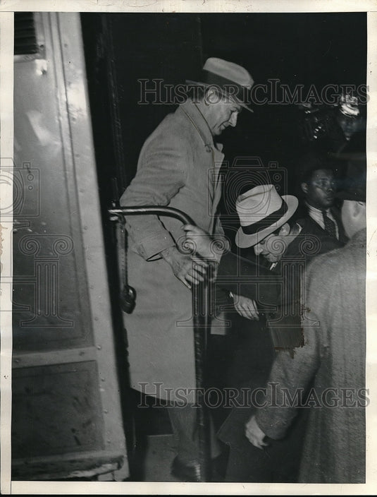 1936 Press Photo Rep John Hoeppel & Son Charles Arrive At Washington DC Jail-Historic Images