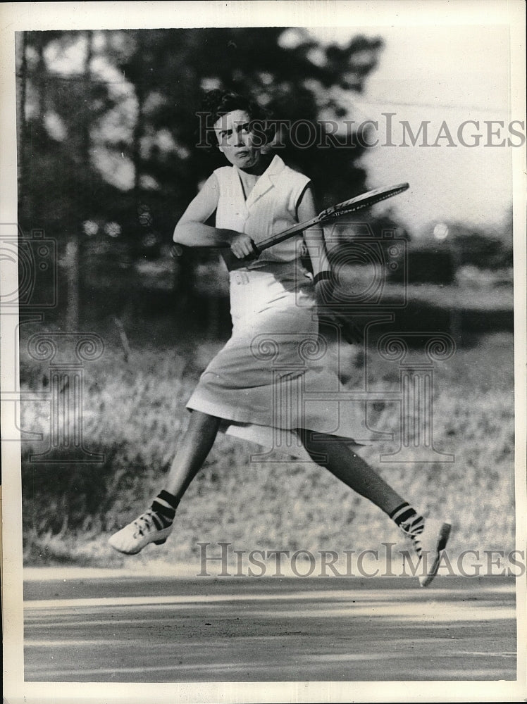 1934 Polly Lovering Plays Tennis In Pinehurst, NC While On Vacation - Historic Images