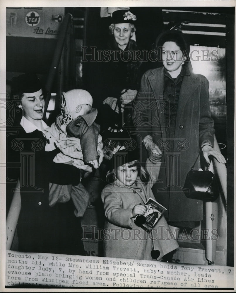 1950 Press Flood Victims Mrs. William Trevett & Children, Stewardess E. Samson - Historic Images