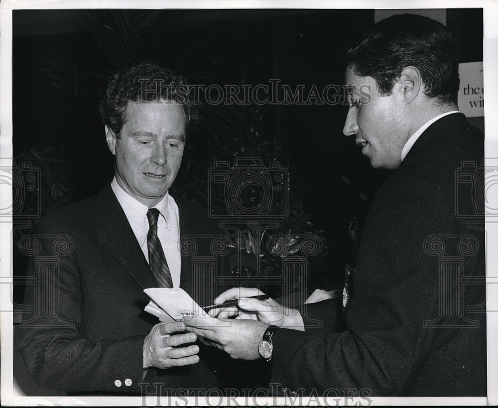 1968 Press Photo Dr. John Summerskill, former Pres. San Francisco State College - Historic Images