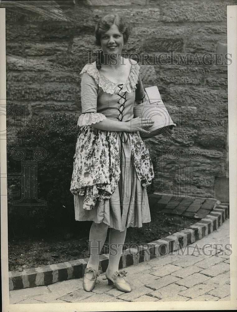 1929 Press Photo Flushing, NY Miss Agnes Howell in operetta Patience - Historic Images