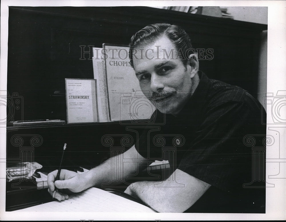 1958 Press Photo Pianist Hal Schaefer At Work-Historic Images