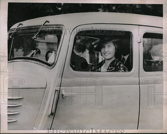 1935 Swedish Prince Gustaf Adolf & Princess Sibylla - Historic Images