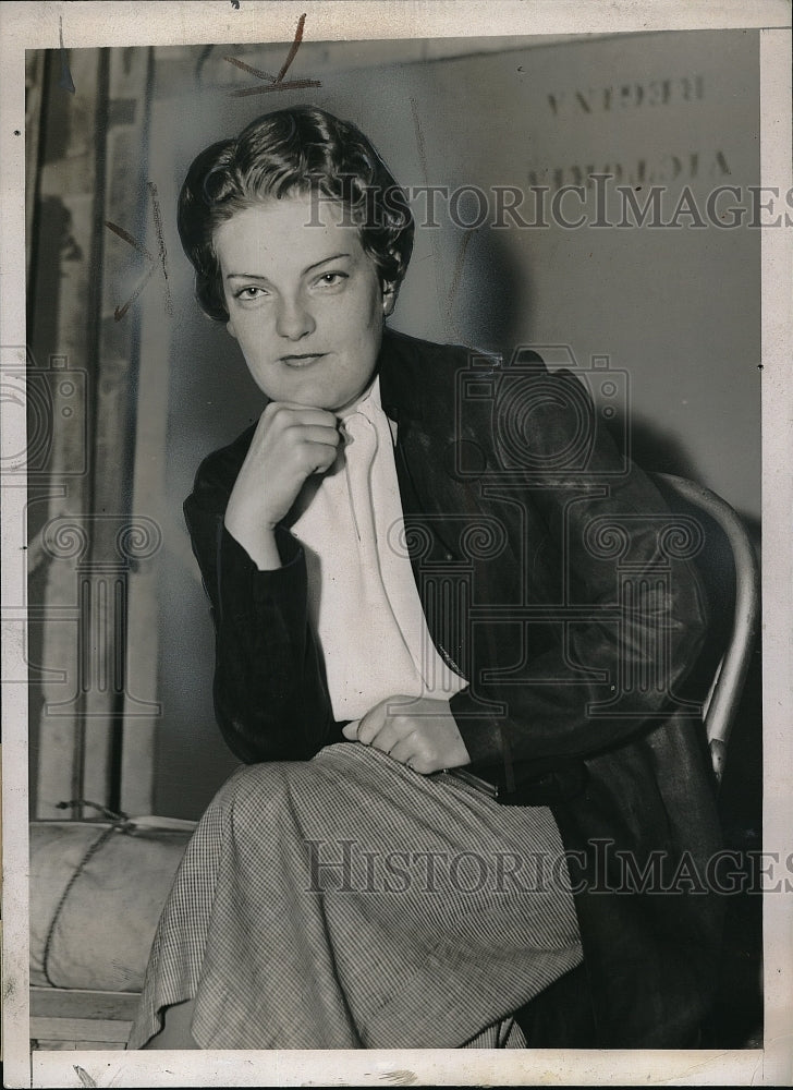 1937 Micaela O'Harra traveled to N.Y. for her play