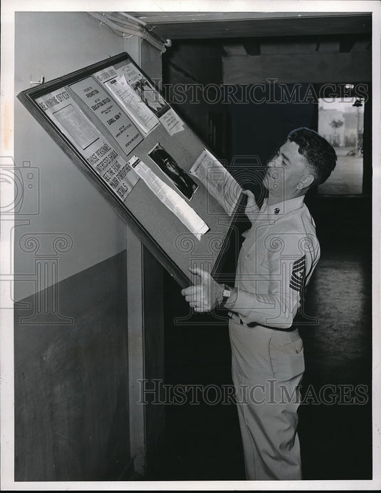 1960 Press Photo George O'Connor of Cleveland, Ohio Marine Reserves-Historic Images