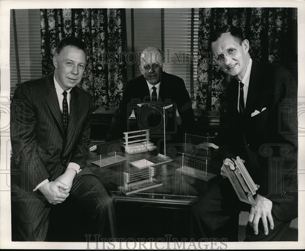 1961 Press Photo Chicago, Ill. US Steel director Rbt Myers,WS Smith,Rbt Holmes - Historic Images