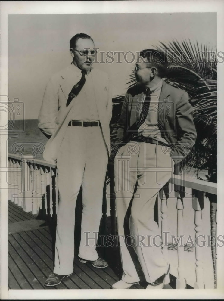 1936 Press Photo Herve Allen author of Anthony Adverse &amp; B De Voto in Fla. - Historic Images