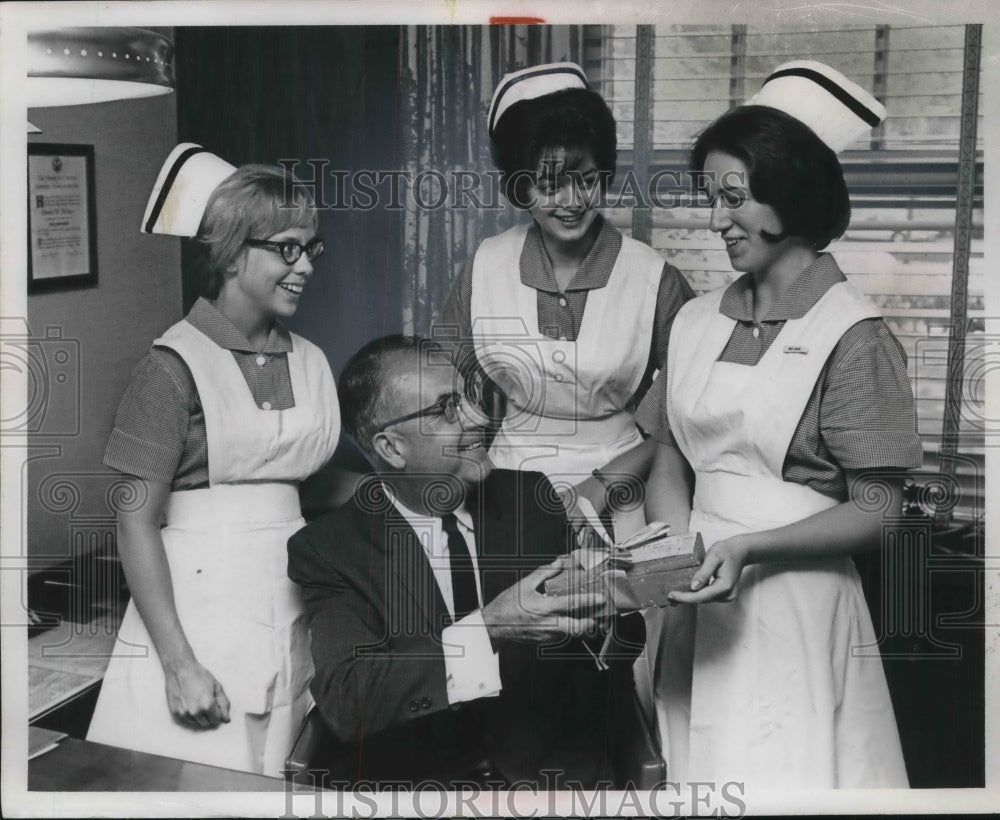 1965 Press Photo Cleveland,Huron Rd Hosp EW Miller,D Globa,Lillich,Grame - Historic Images