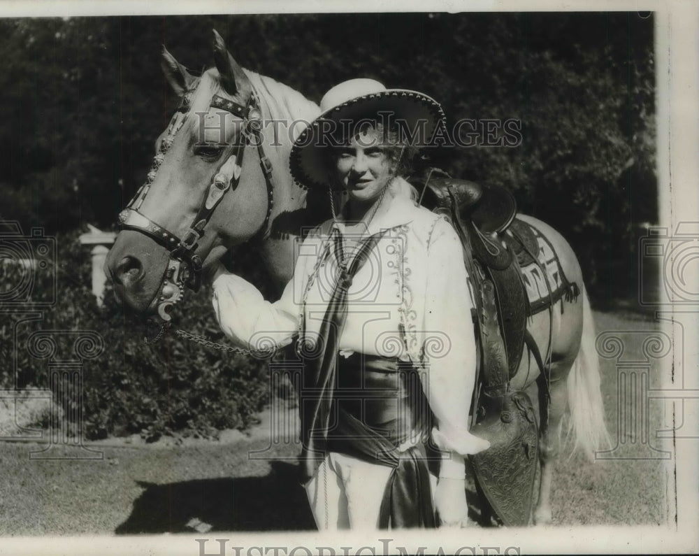 1929 Press Photo Miss Evelyn Smith Cali Million Dollar Livestock Parade-Historic Images