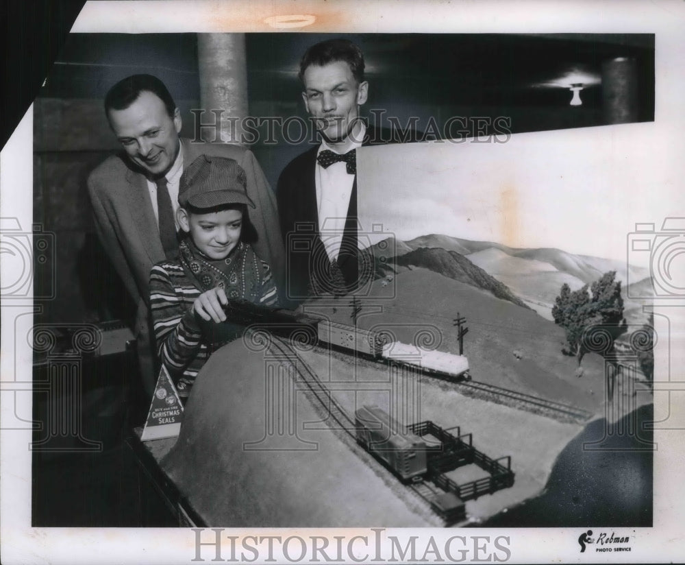 1957 Tommy Reddy 7 years old former tuberculosis patient model train - Historic Images
