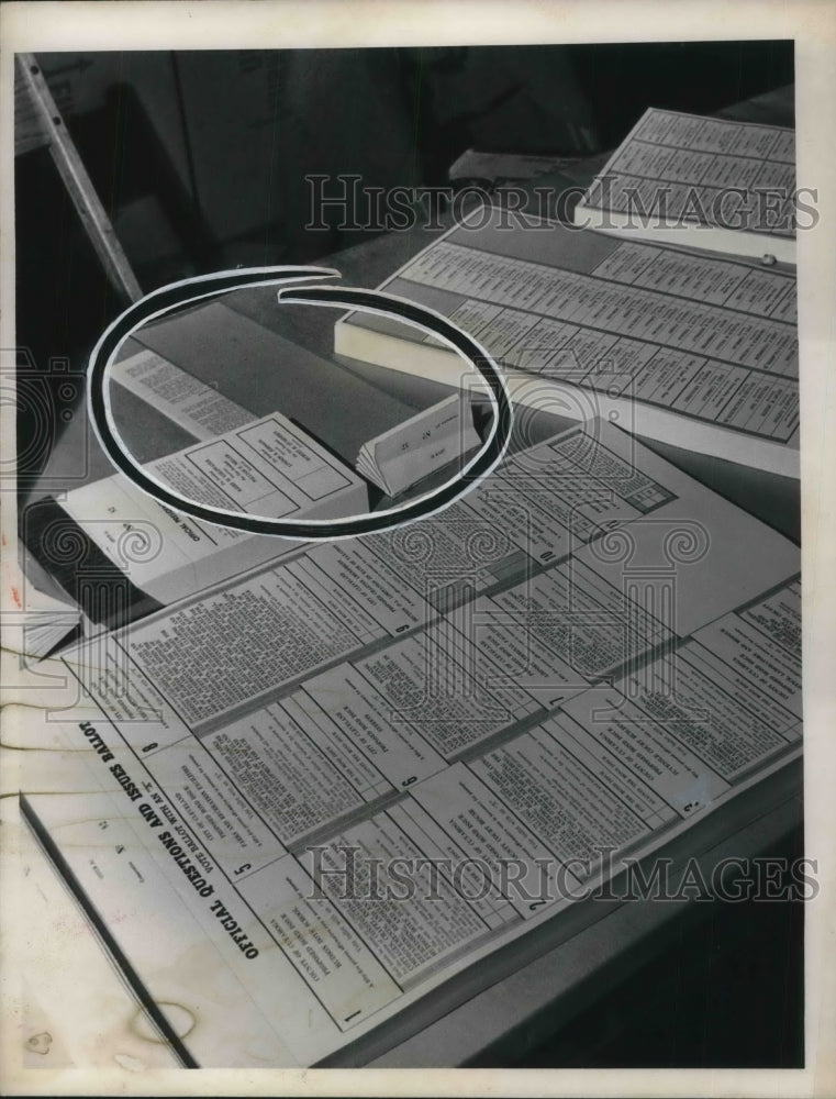 1964 Press Photo Ballots Missing-Historic Images