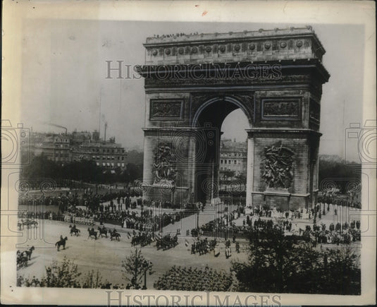 1927 Press Photo Arc de Triomphe & Tomb of the Unknown Soldier in France - Historic Images