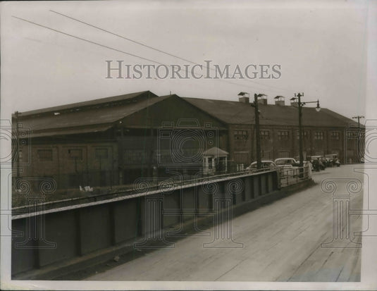 1937 The Republic Steel Company plant in Cleveland-Historic Images
