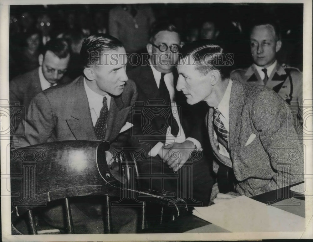 Bruno Richard Hauptmann Chats with Egbert Rosecrane at Court-Historic Images