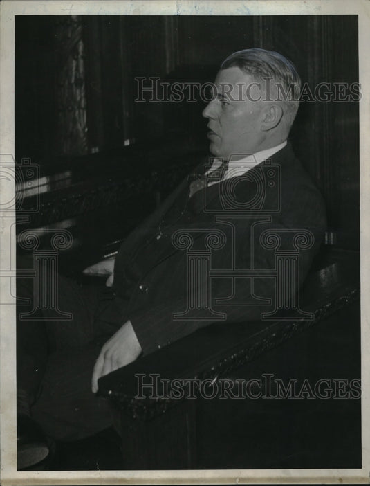 1933 Press Photo Doctor Leroy Lenau Portrait Healthcare - Historic Images