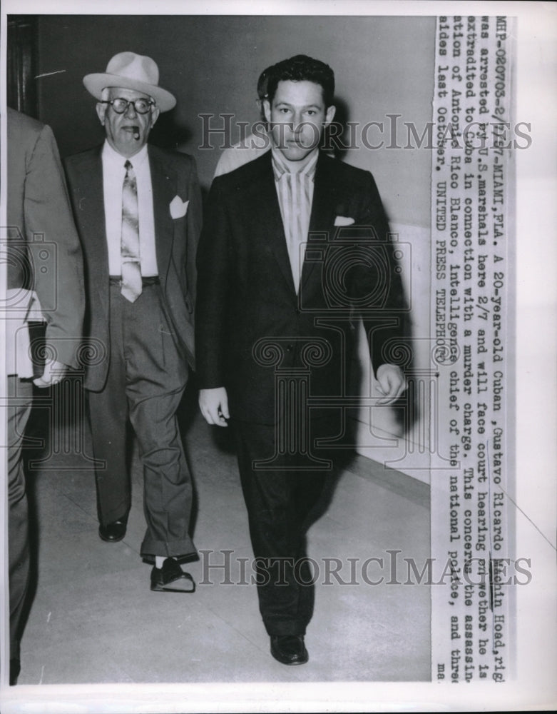 1957 Press Photo Miami,Fla. Cuban Gustavo R Machin Hoad &amp; Us marshalls , murder - Historic Images