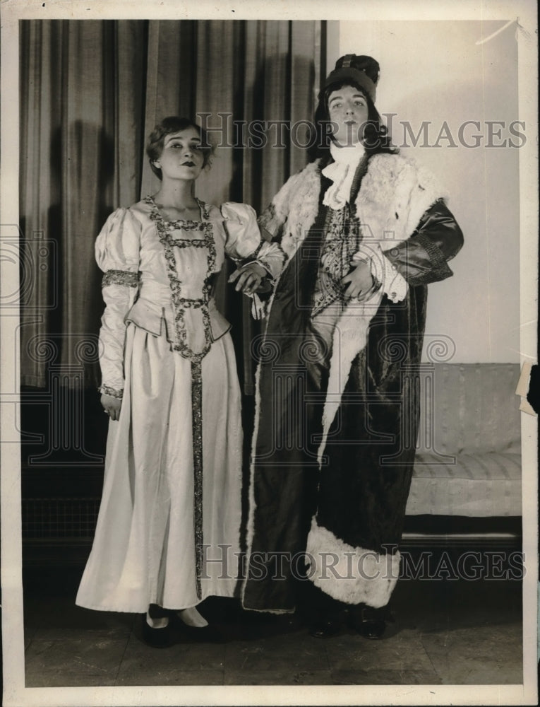 1929 Katherine Hubbard Theodora Kingsbury College Girls Operetta-Historic Images