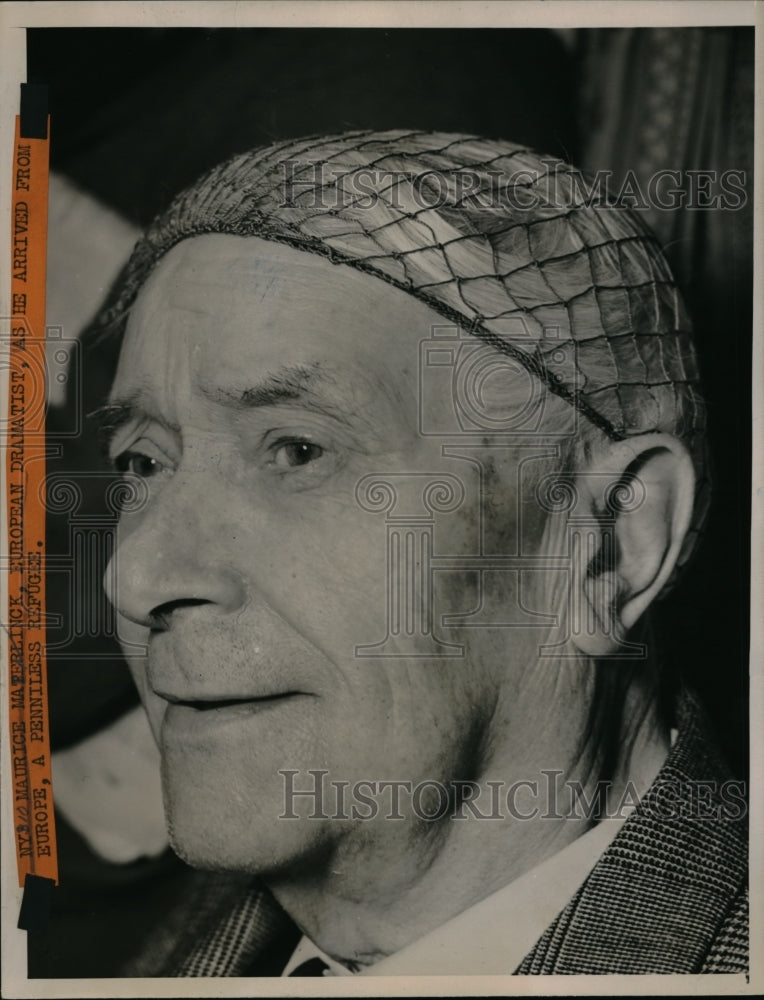 1940 Press Photo A man in a hair net at a hotel - Historic Images