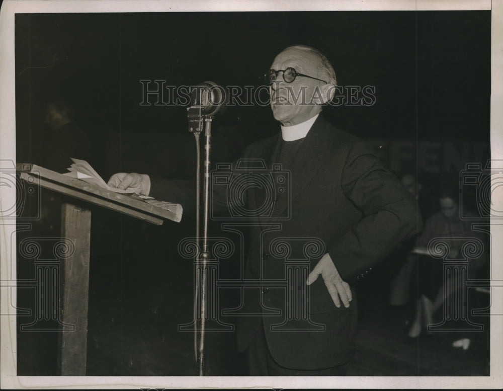 1936 Father Luis Sarasola - Historic Images