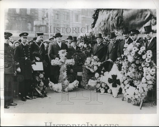 1934 Press Photo High Commissioners of London laid wreaths at Nelson's Column - Historic Images