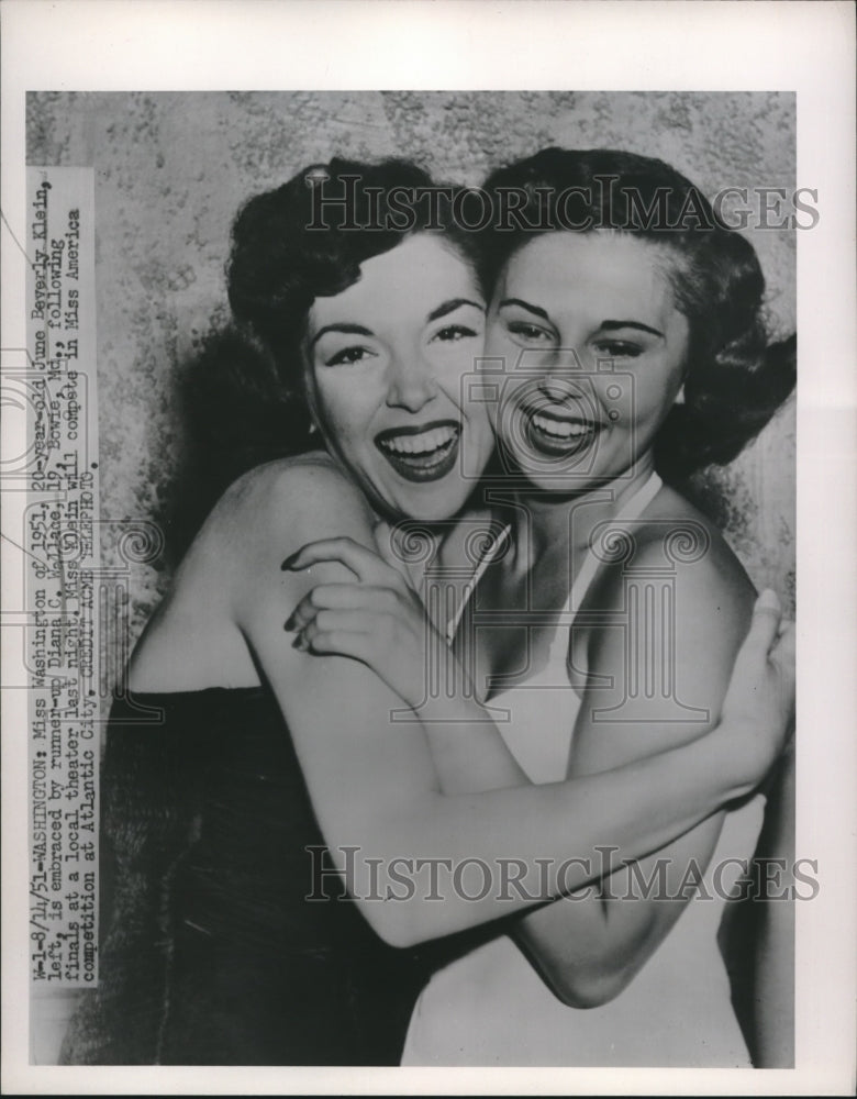 1951 Press Photo Miss Washington June Beverly Klein Hugged By Runner Up - Historic Images