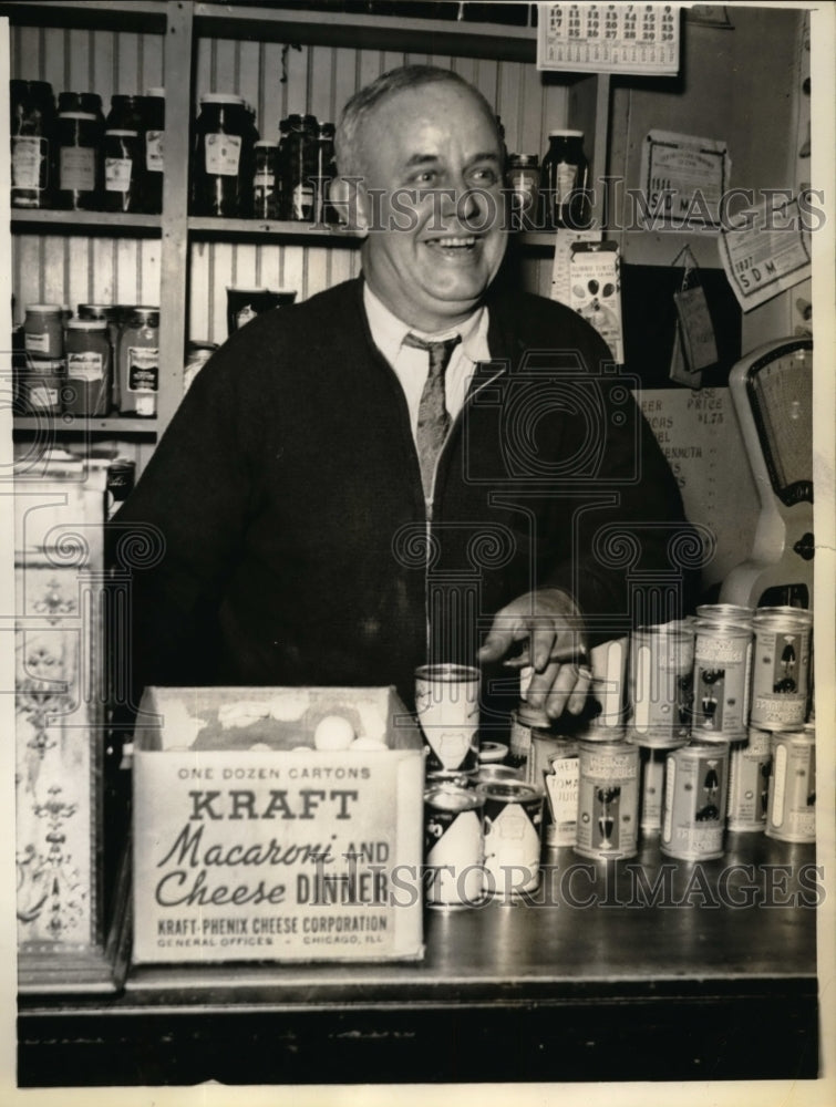 Press Photo S. P. Hartsel, Chairman of School Board and a village grocer - Historic Images