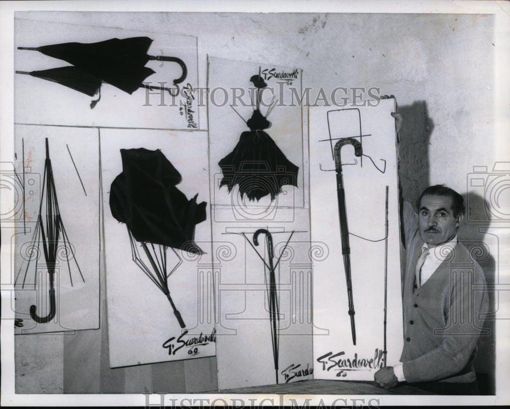 1960 Rome, Italy Giusseppe Scardovelli &amp; umbrella art display - Historic Images