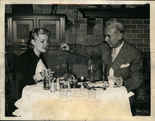 1933 Press Photo Tommy Manville & Mrs. Tommy Manville Who Was Miss Edwards-Historic Images