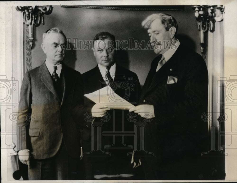 1931 Capt AM Moore w/ a testimonial by Philip Elting & SW Hamilton - Historic Images