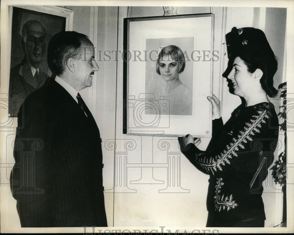 1938 Press Photo NYC, Honor Earl, Mrs Sebastian Earl &amp; Sir Wm Wiseman of England-Historic Images