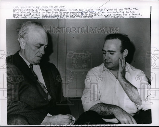 1960 Press Photo Bank Bandit Ray Delano Talks to New York Reporter Ray Doyle - Historic Images