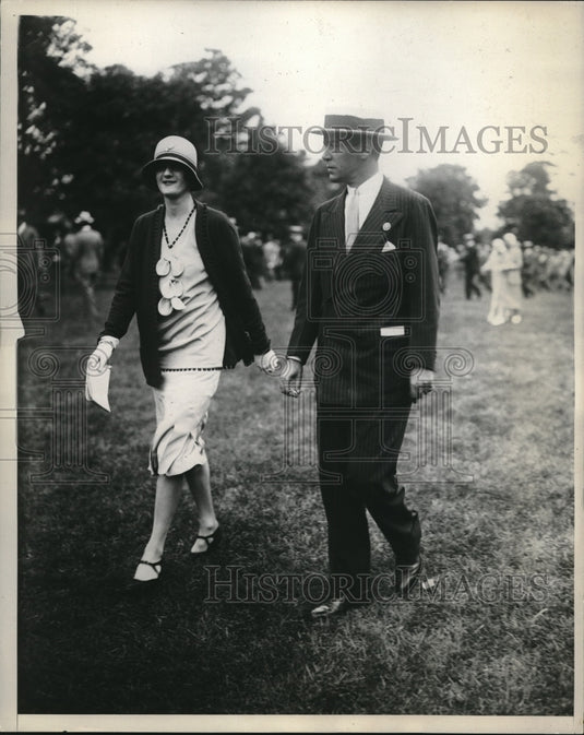 1930 Press Photo Belmont Park Race Milton Holden Josephine Wife Socialites - Historic Images