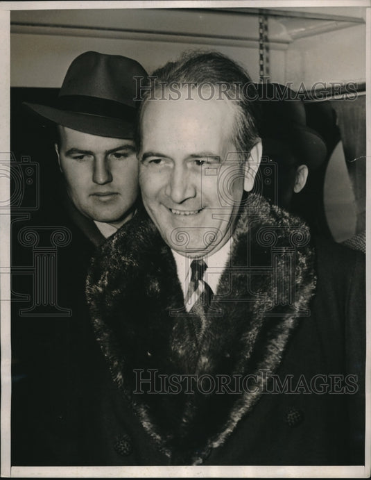 1939 Press Photo Dr Oswaldo Aranha Brazil's Foreign Minister Arrives - neb61367 - Historic Images