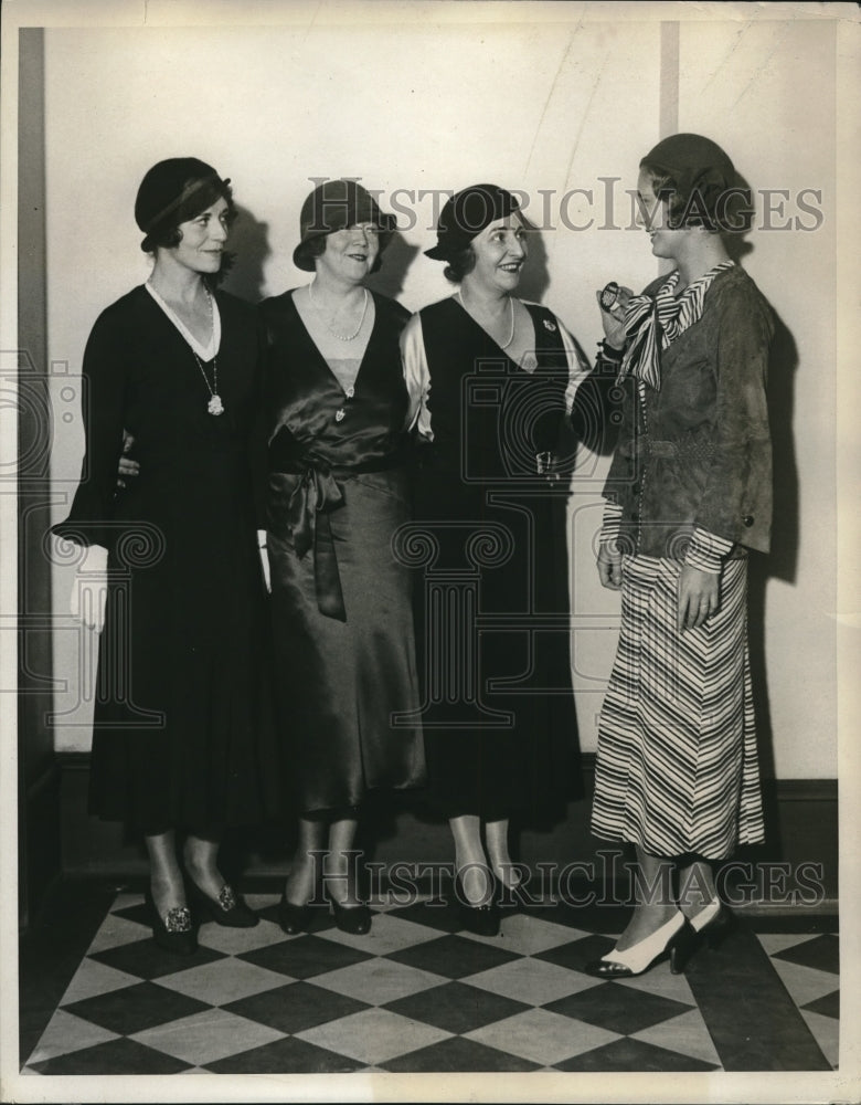 1931 Press Photo NYC, Mrs Leslie, Mrs Zucker,Mrs Hungerfors,fashion show-Historic Images