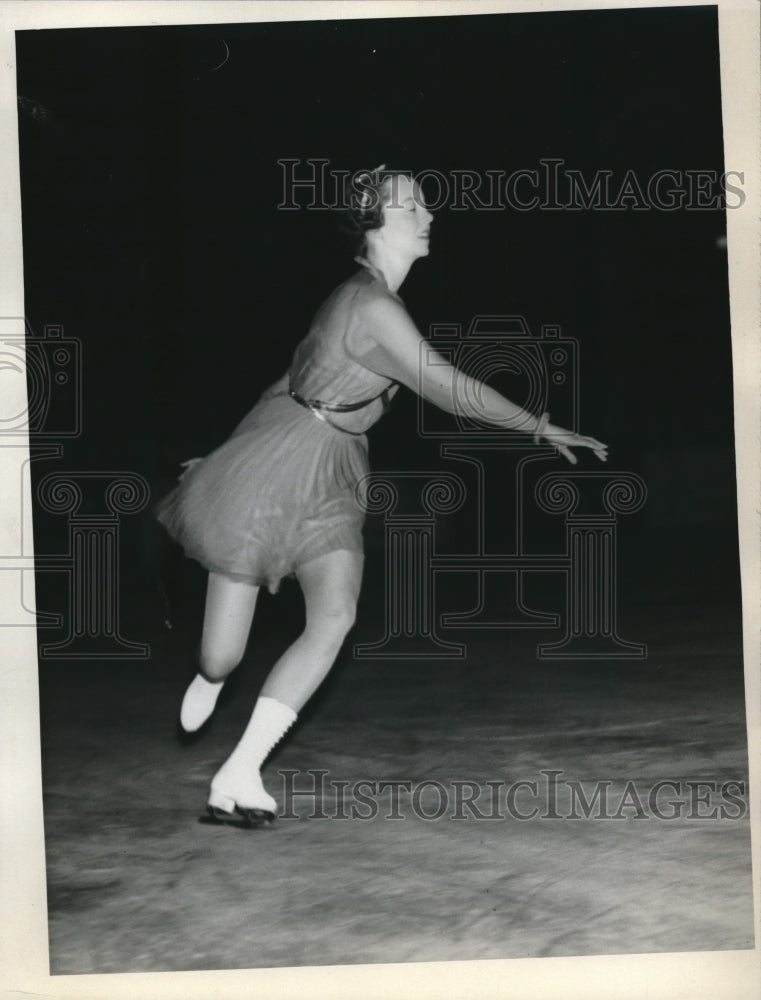 1936 Press Photo Veronica Clarke, runner up at Sr skating carnival - Historic Images