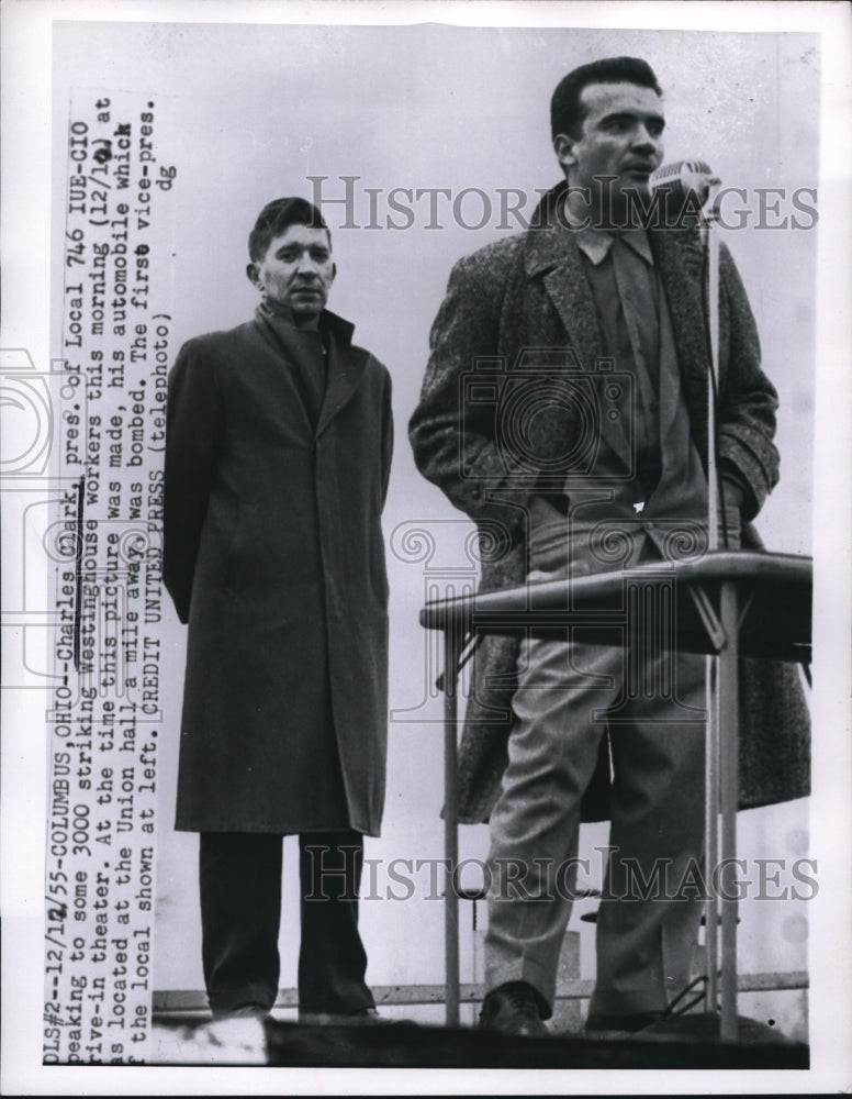 1955 Press Photo Columbus, Ohio Charles Clarkm pres of local 746 IUE-CIO - Historic Images