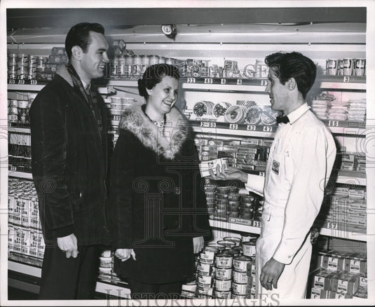 1968 Press Photo Dairy Dept of Pick & Pay grocery, Mr & Mrs R Sherman,S Boland - Historic Images