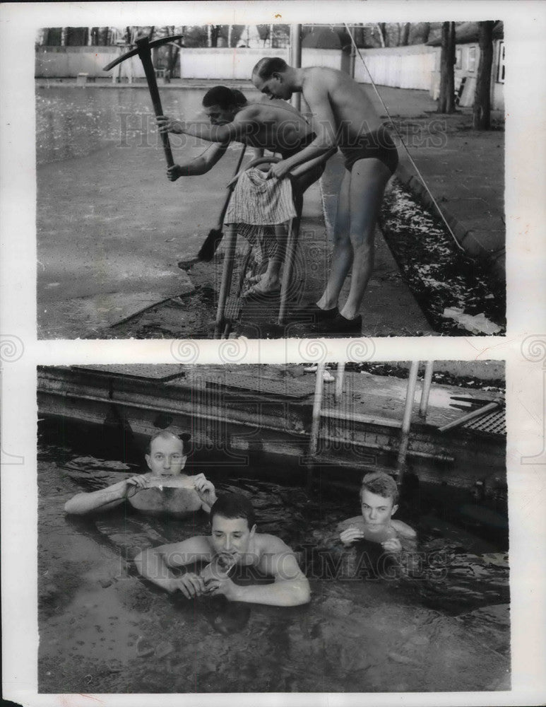 1961 Press Photo Swimmers in Halle, West Germany break into and enjoy icy pool - Historic Images