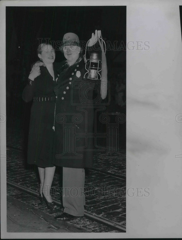 1947 Press Photo US Veterans of Foreign Wars convention parade in Cleveland - Historic Images