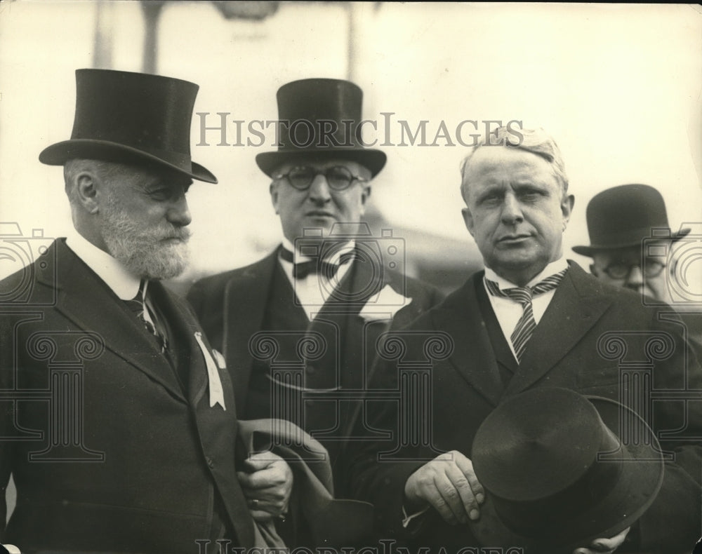 1926 Press Photo Secretary of Labor Davis attending a ceremony at Soldiers - Historic Images