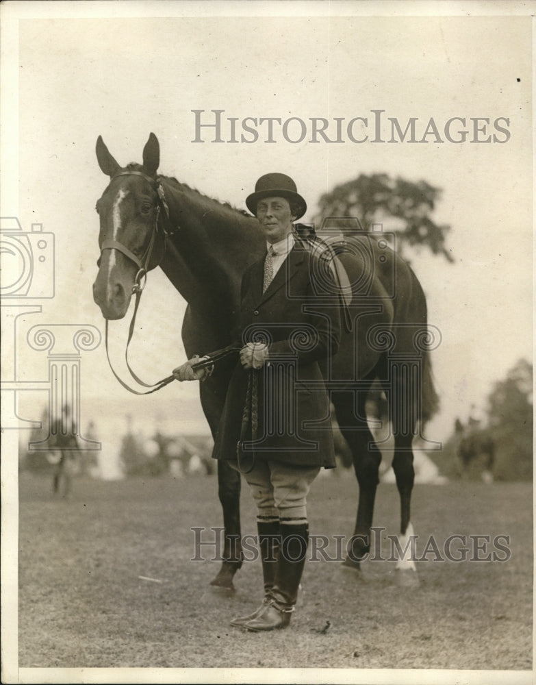 1930 Press Photo Mrs John C Loud Syosett Long Island Horse Race-Historic Images