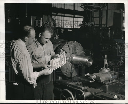 1940 Press Photo Phila, Pa Budd Appre. School,C Schlecht Jr & C Clymer - Historic Images
