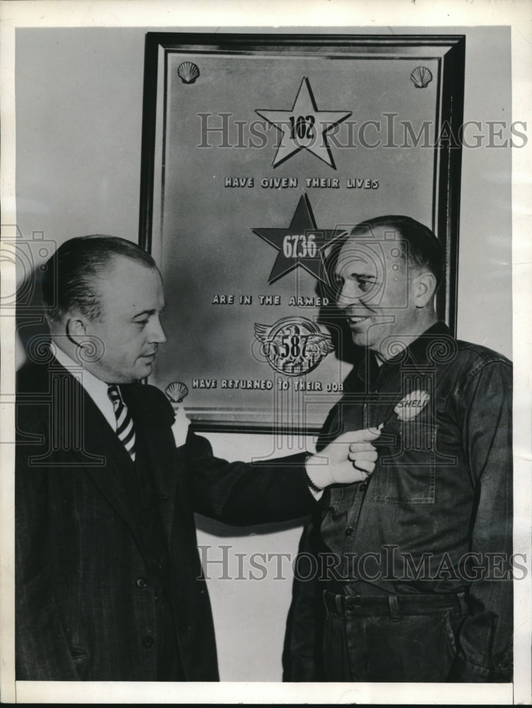 1945 Press Photo Shell Oil Company M.L. Mott E.H. walker-Historic Images