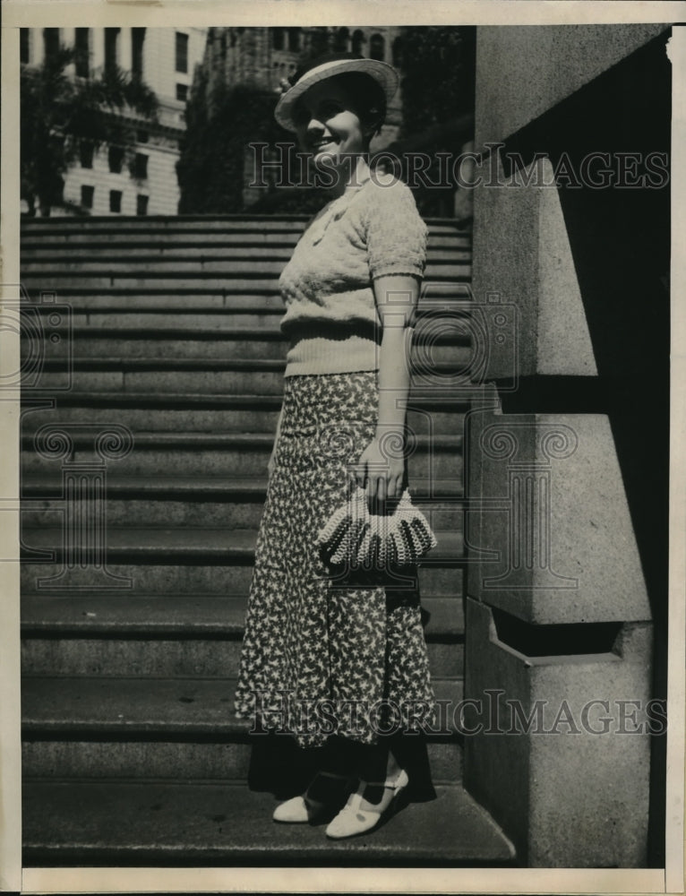 1934 La, Calif. Roberta Semple Smith at court to restore maiden name - Historic Images