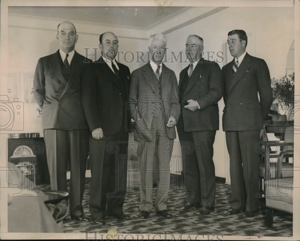 1935 G. Moriarity, American League, Judge K. Landis, B. McGowan-Historic Images