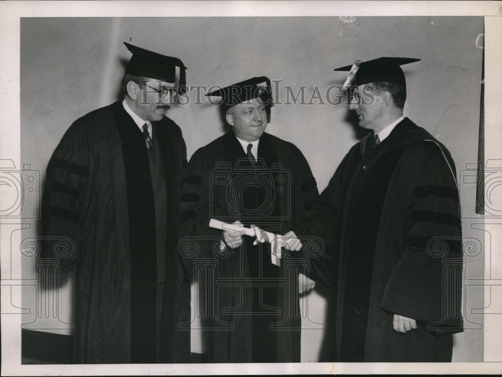 1937 Press Photo Dr.Charles E.Beury of Temple Univ. presenting honorary Degrees. - Historic Images