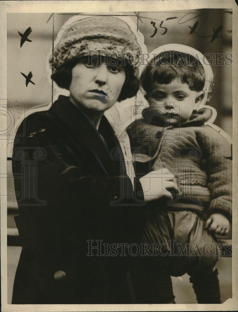 1922 Press Photo Mrs Sadie Rosenwarrer &amp; baby - neb65673 - Historic Images